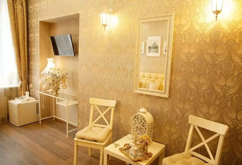 هتل Silver Sphere Inn