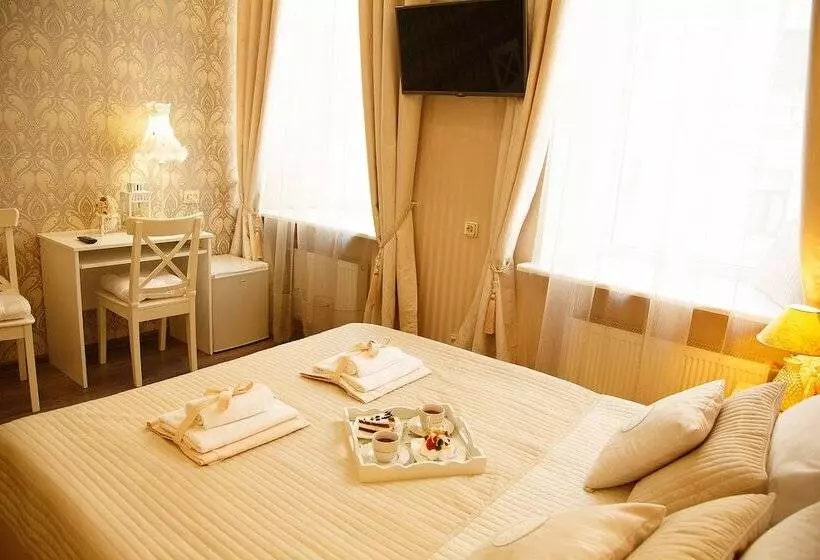 هتل Silver Sphere Inn