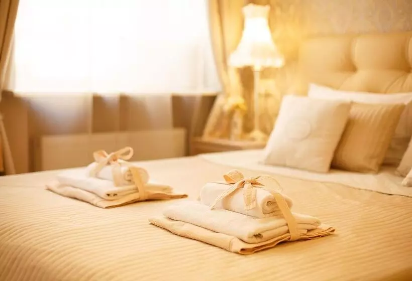 هتل Silver Sphere Inn