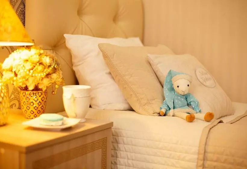 هتل Silver Sphere Inn