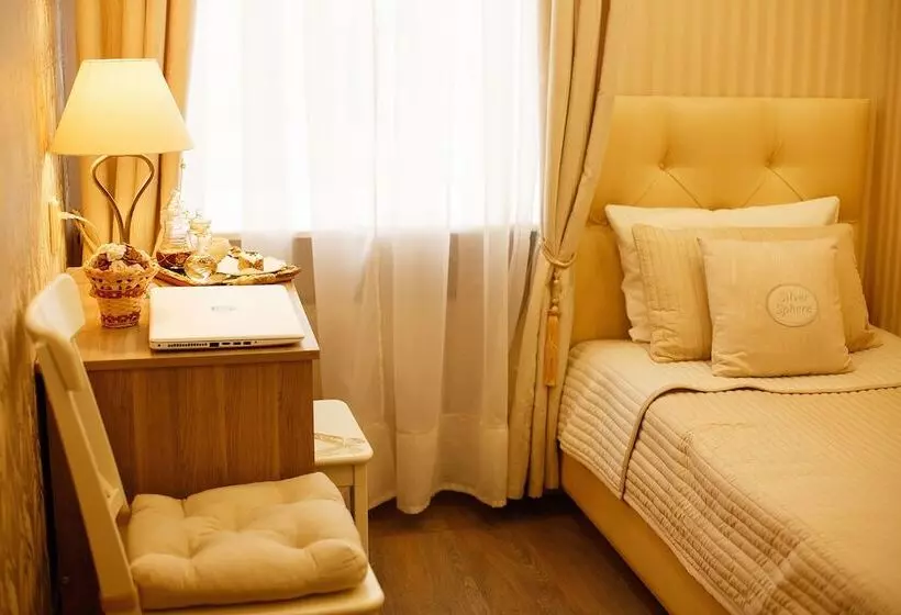 هتل Silver Sphere Inn