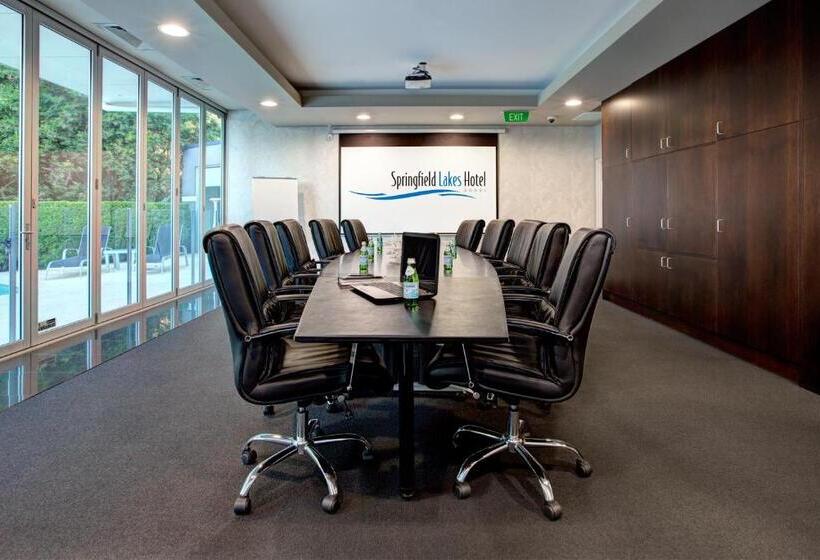 ホテル Springfield Lakes Boutique