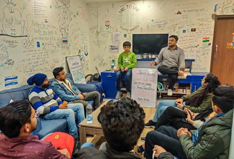 Joey S Hostel Delhi