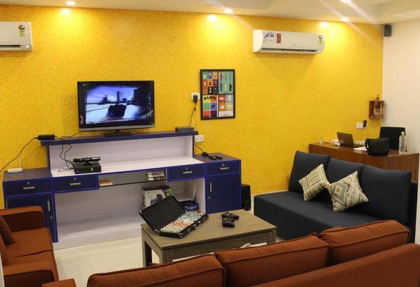 Joey S Hostel Delhi