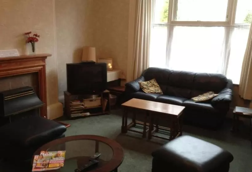 Pensionat Grisnoir Guest House