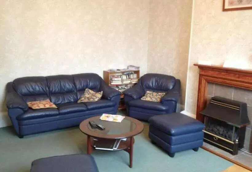 Pensionat Grisnoir Guest House