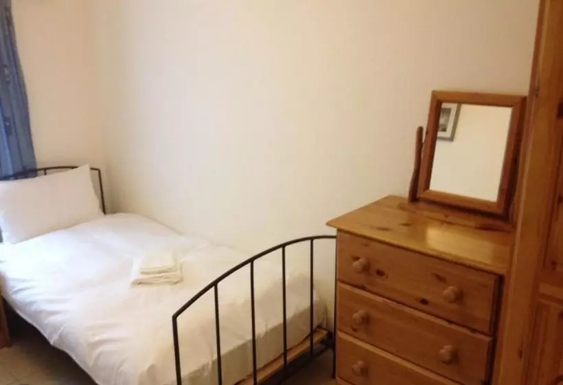 Pensionat Grisnoir Guest House