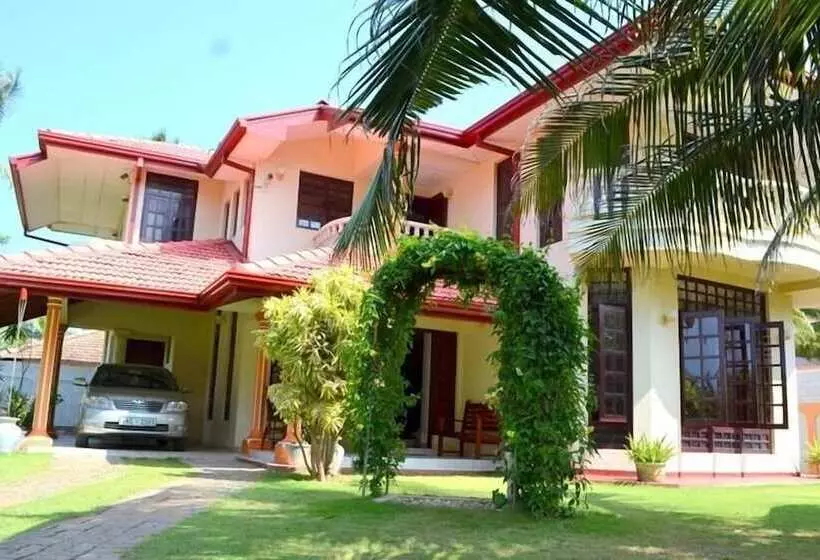 膳宿费 Sugandi Inn