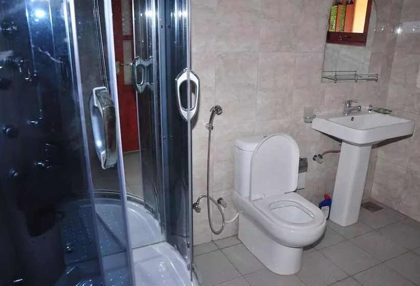 膳宿费 Sugandi Inn