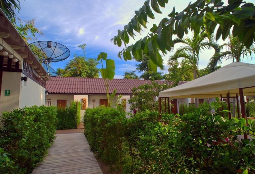 리조트 At Samui Haus