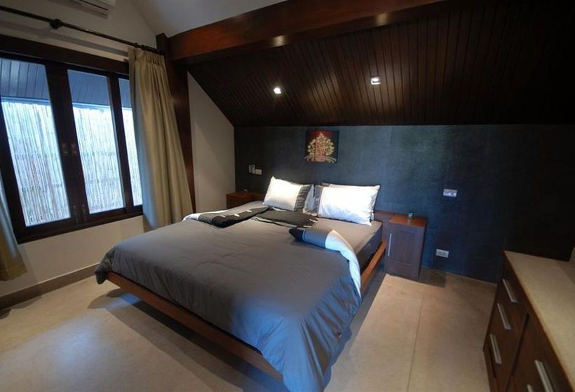 Beachside Villa Tawan