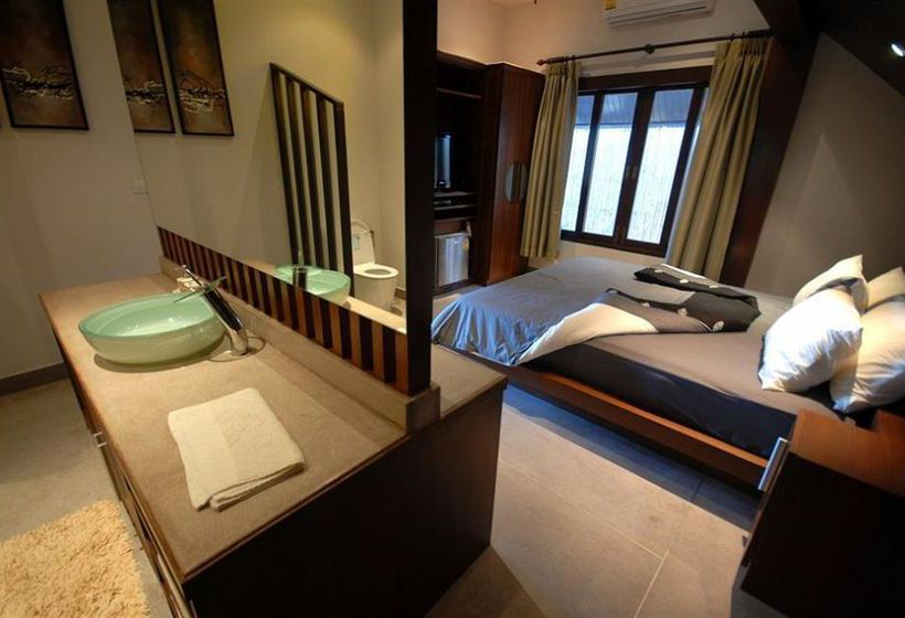 Beachside Villa Tawan