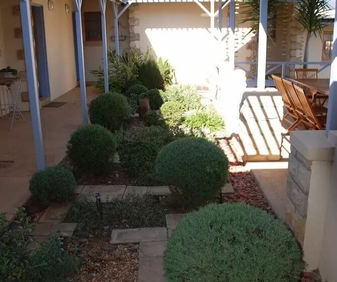 민박 Sandstone Chameleon Guest House