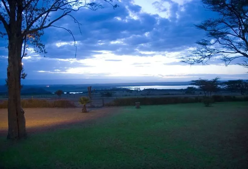 هتل Jacaranda Lake Elementaita Lodge