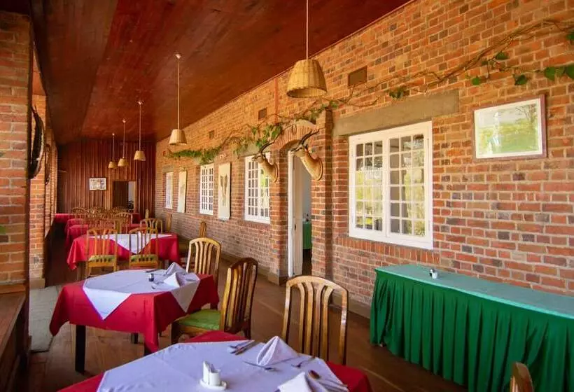 هتل Jacaranda Lake Elementaita Lodge