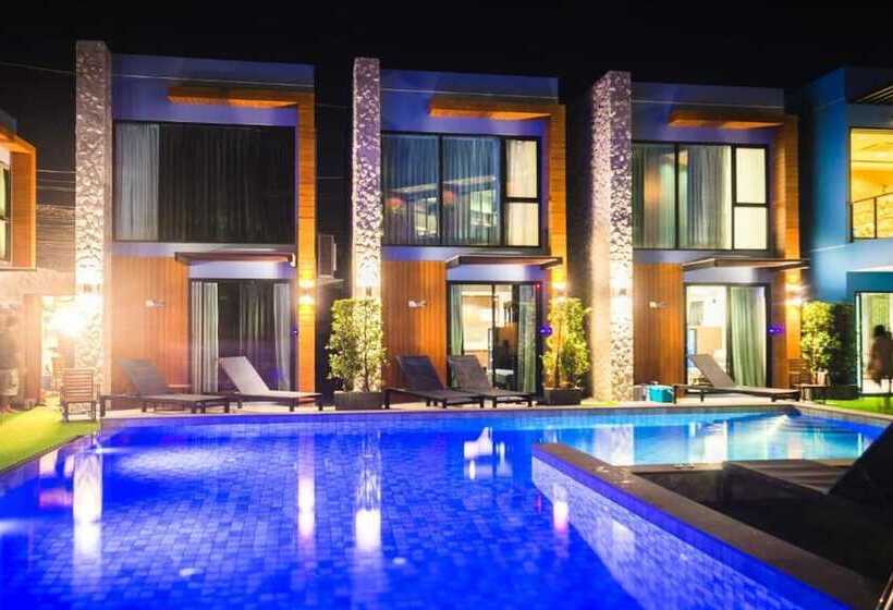 Отель Peace Blue Naiharn Naturist Resort Phuket