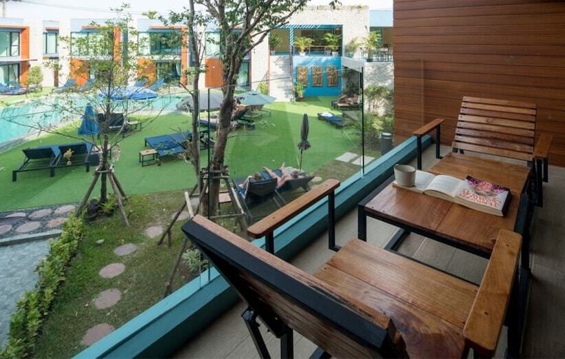 Отель Peace Blue Naiharn Naturist Resort Phuket