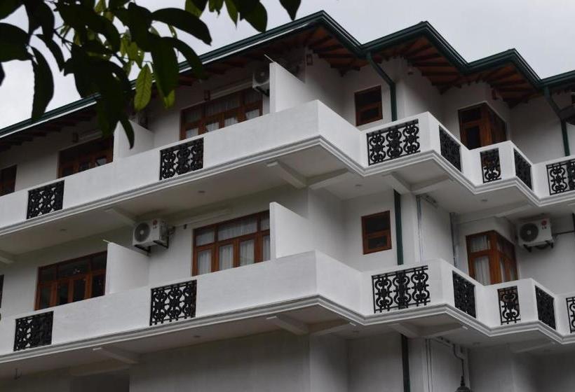 فندق Liyya Residence