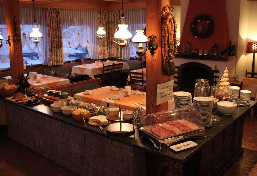 Отель Garni  Nova