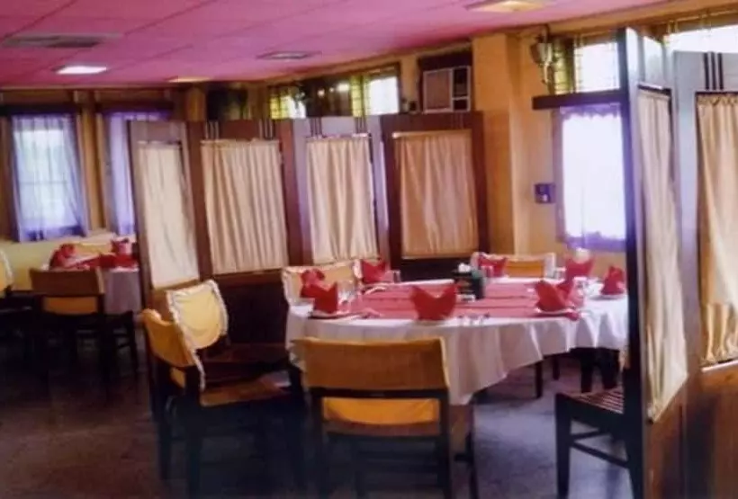 هتل Shwe Eain Taw