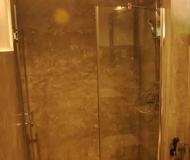 Отель Sigiriya Lodge Hostel