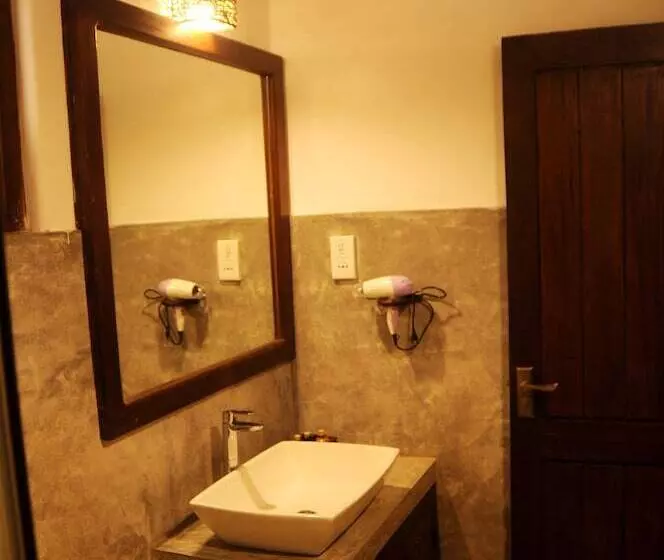 Отель Sigiriya Lodge Hostel