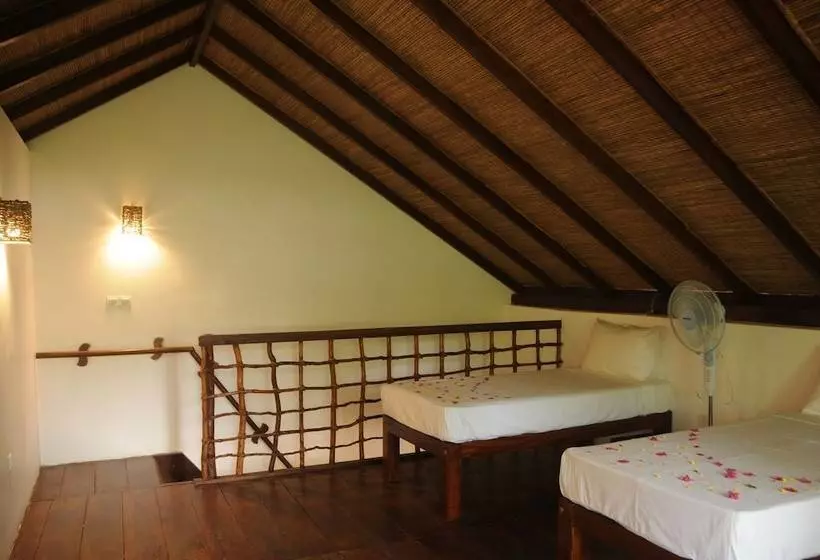 Отель Sigiriya Lodge Hostel