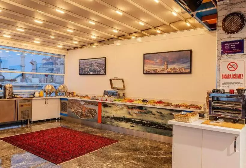 ホテル The Magnaura Palace