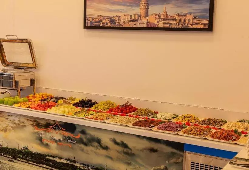 ホテル The Magnaura Palace