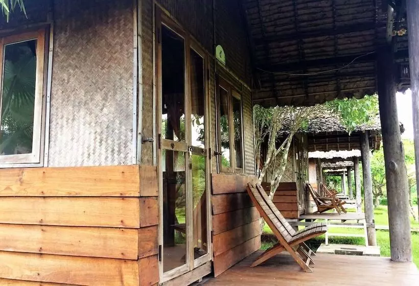 酒店 Vimarnkiri Resort