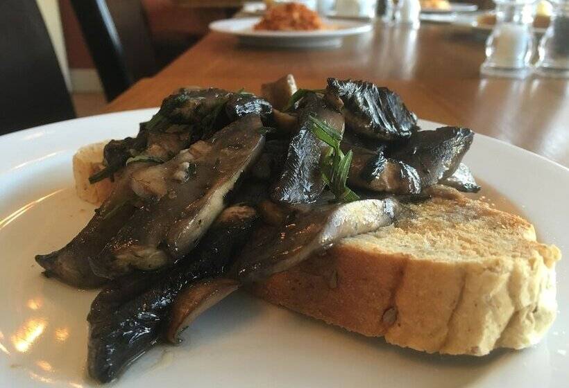 בית מלון כפרי Virginia Court