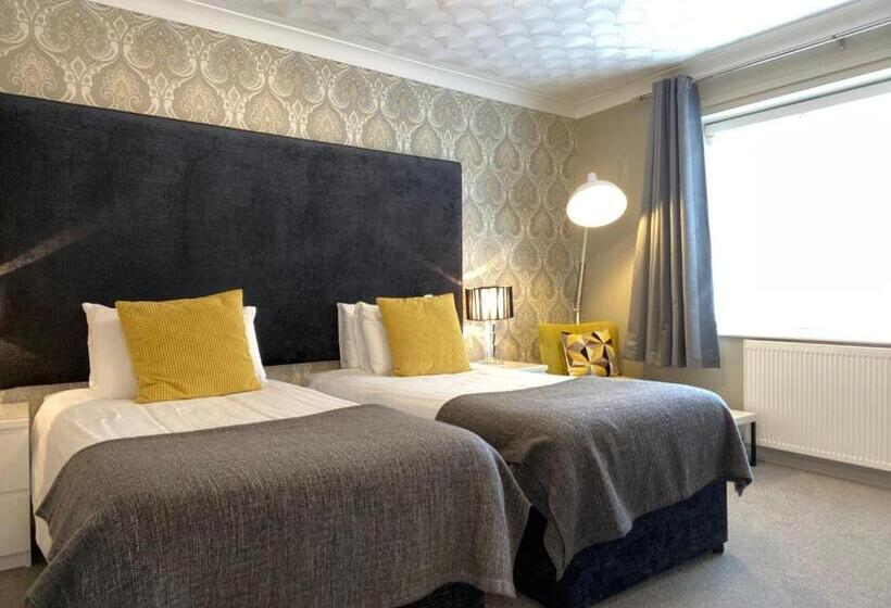 בית מלון כפרי Virginia Court