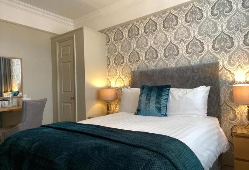 בית מלון כפרי Virginia Court