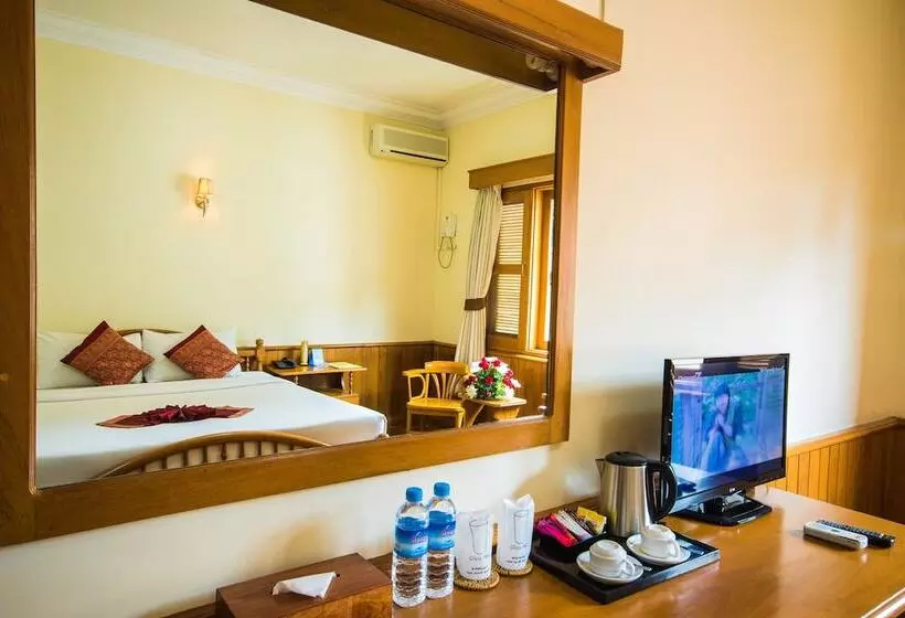 Hotel Win Unity Pyin Oo Lwin