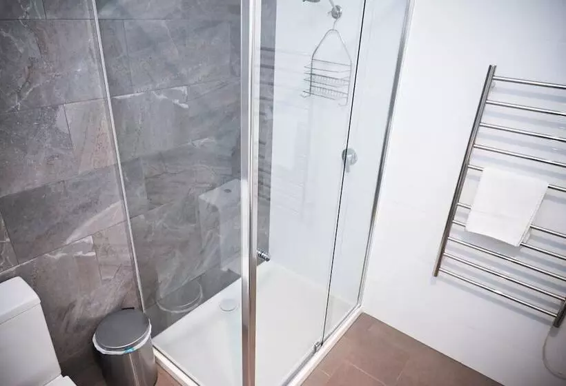 Mansfield Apartments