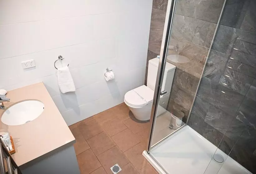 Mansfield Apartments