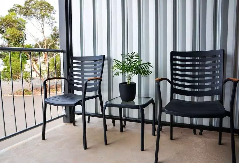 Mansfield Apartments