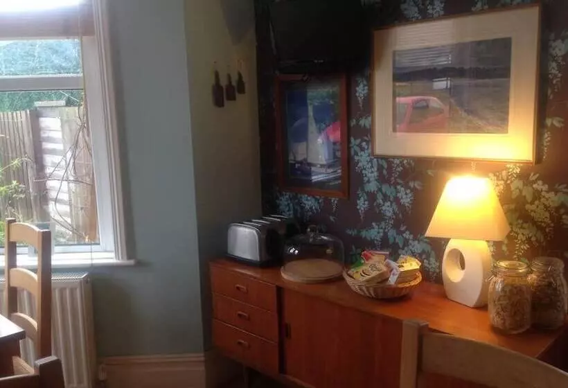 민박 Old Church House