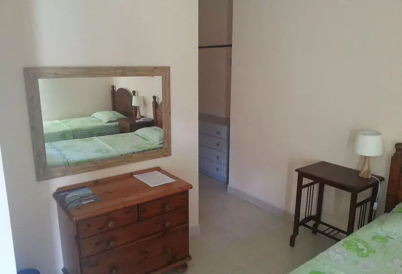 پانسیون Akwador Guest House