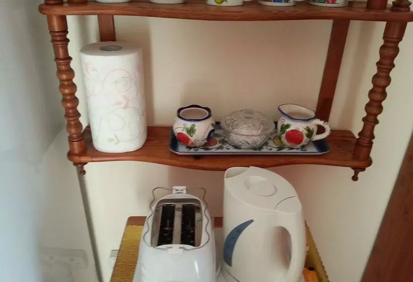 پانسیون Akwador Guest House