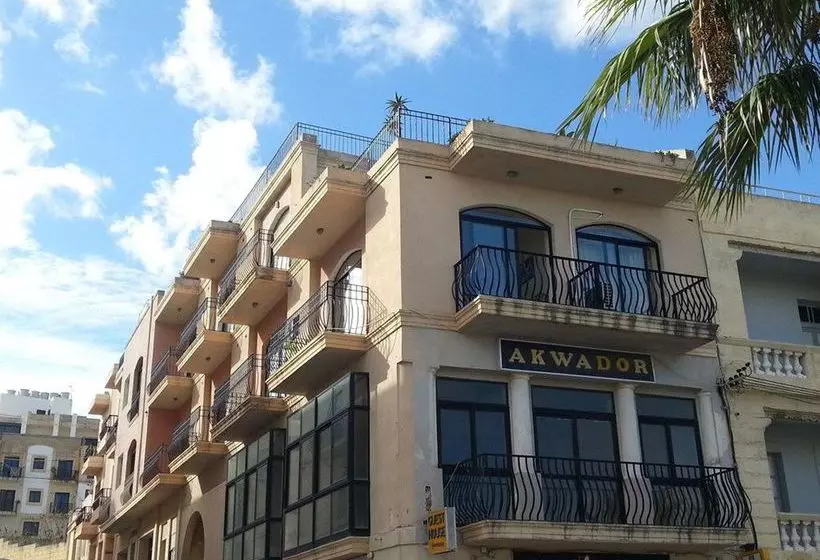 پانسیون Akwador Guest House