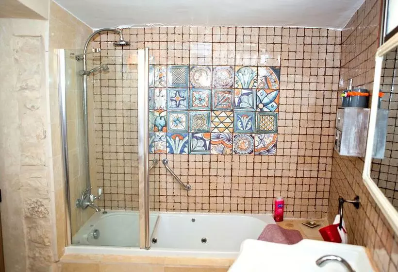 Majatalo Beit Yosef Guest House Zimmers Safed