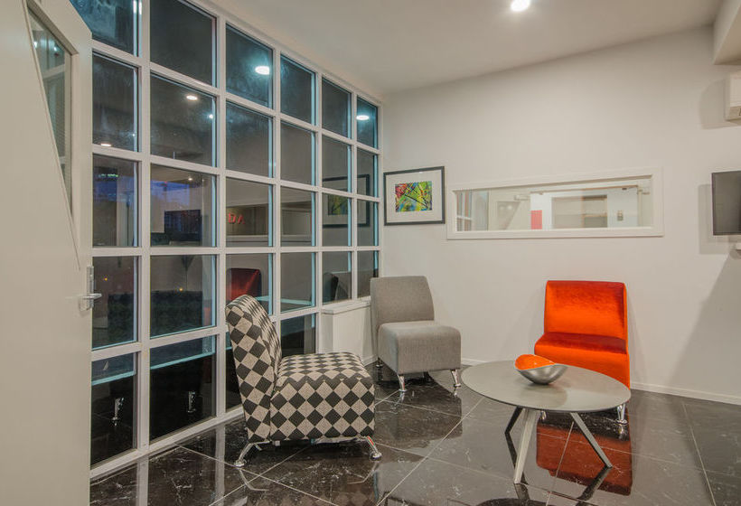 Ramada Suites By Wyndham Auckland  Federal Street