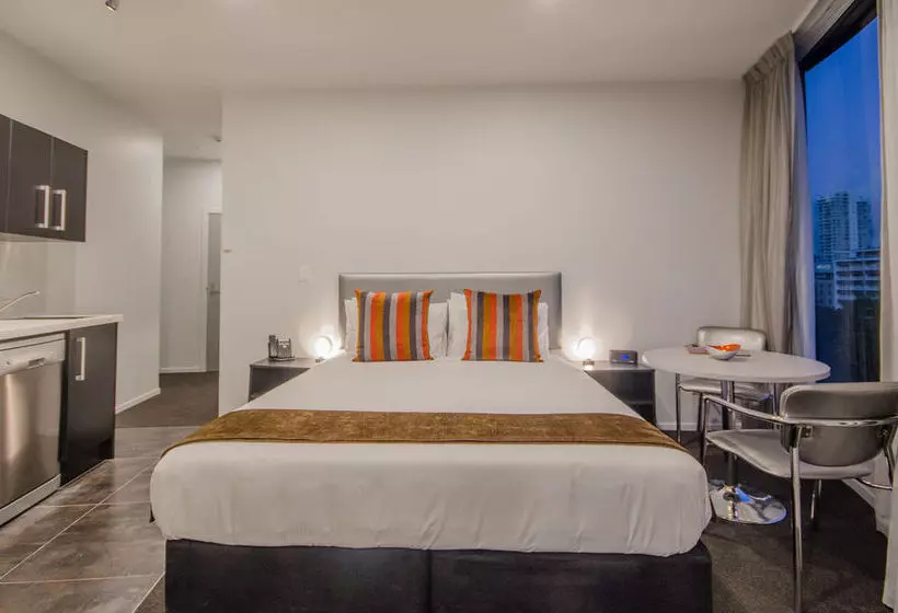 Ramada Suites By Wyndham Auckland  Federal Street