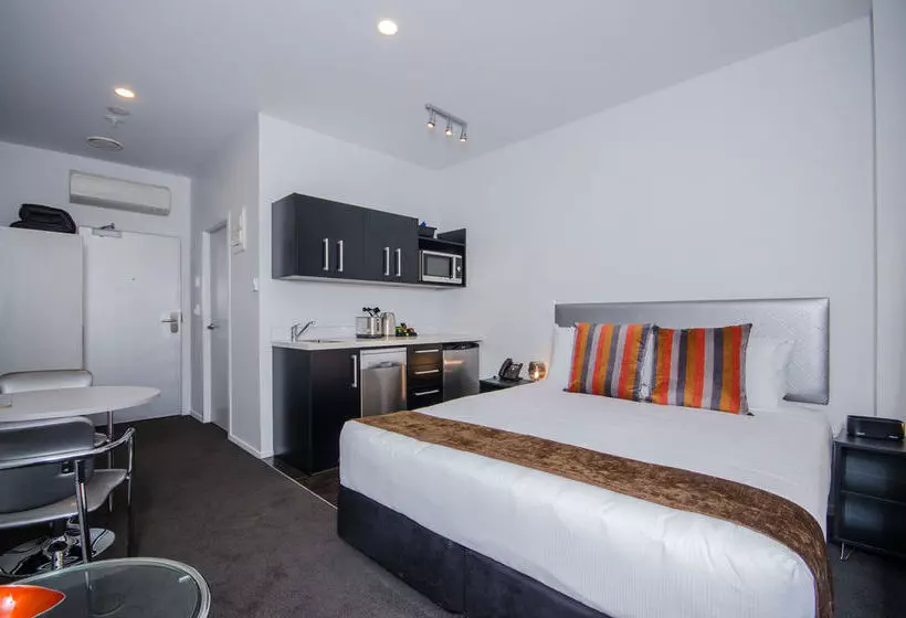 Ramada Suites By Wyndham Auckland  Federal Street