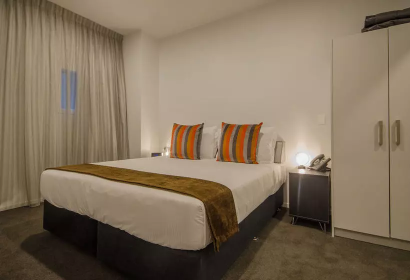 Ramada Suites By Wyndham Auckland  Federal Street