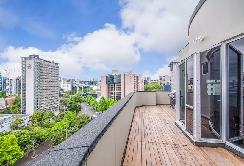 Ramada Suites By Wyndham Auckland  Federal Street