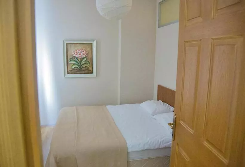 Airport Residence