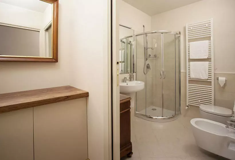 مبيت وإفطار Borromeo Rooms Bed & Living