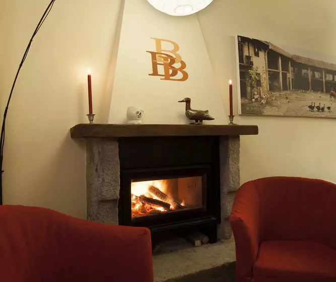 مبيت وإفطار Borromeo Rooms Bed & Living